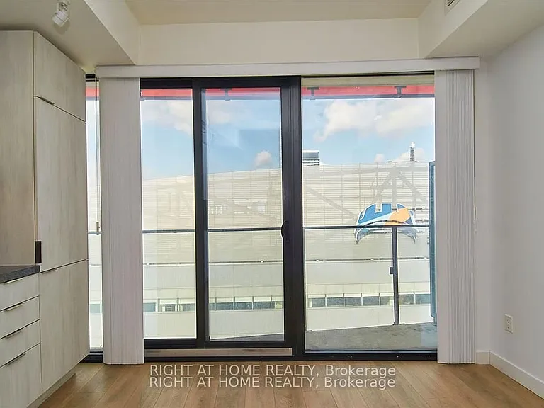 215 Queen St W #2406 — Photo 13