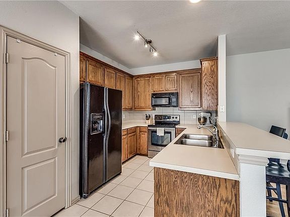 5th image of 5608 Blackmon Ct