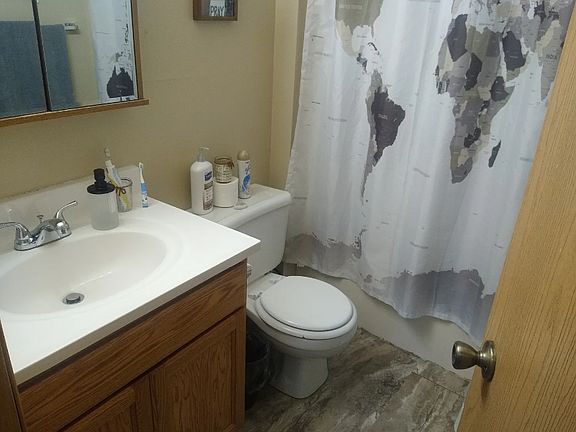 5th image of 914 Benton Dr APT 23