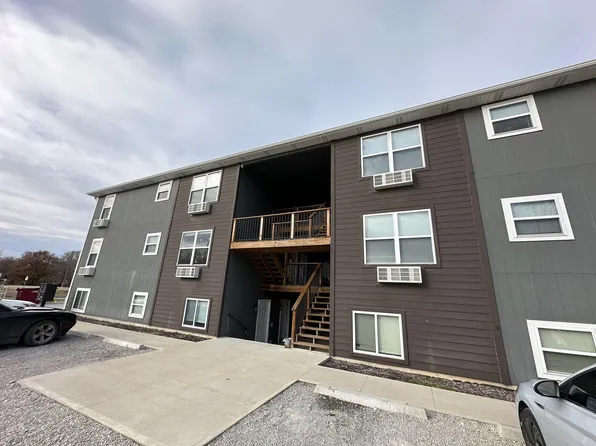 Green Ridge Apartments, 201 S Illinois St #8, Green Ridge, MO 65332