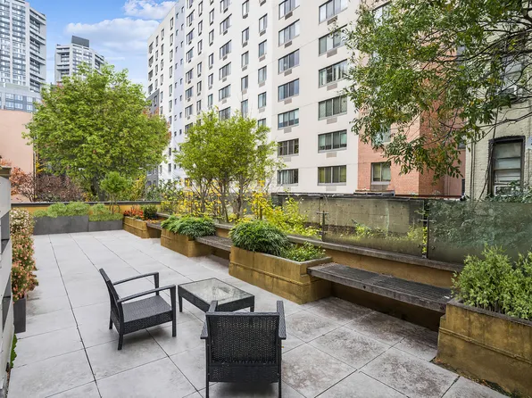 77 East 110th Street image 9 of 17