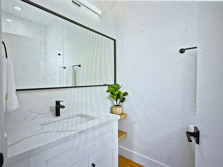 6900 Bochi Cir — Photo 10