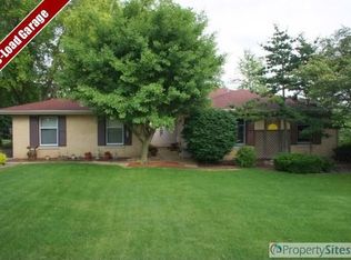 5N417 Paddock Ln, St Charles, IL 60175