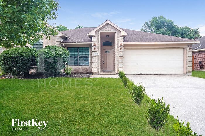1st image of 3907 Stoneybrook Dr