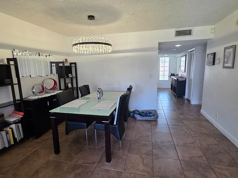 16278 Laurel Dr #202 — Photo 24
