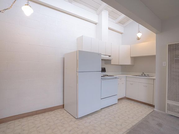 3rd image of 1722 Palmetto Ave APT 2