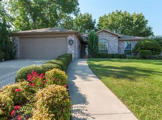 210 Yorkshire Dr, Weatherford, TX 76086