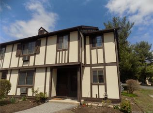 19 Eden Ct #19, Brookfield, CT 06804