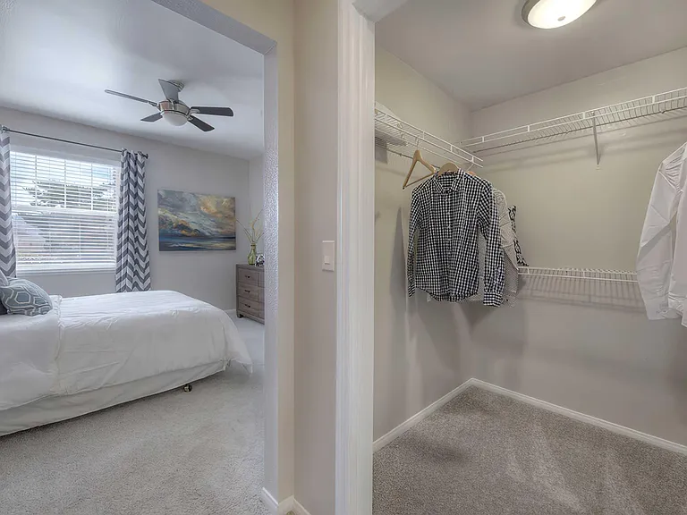 Manzanita Gate Apartments — Photo 10