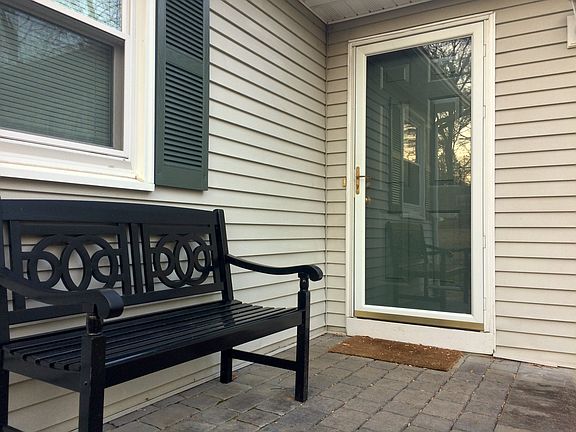 2nd image of 115 Nina Cir