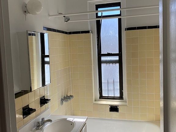 5th image of 1 W 126th St #5G
