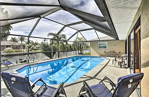2806 SW 38th Ter Photo 1