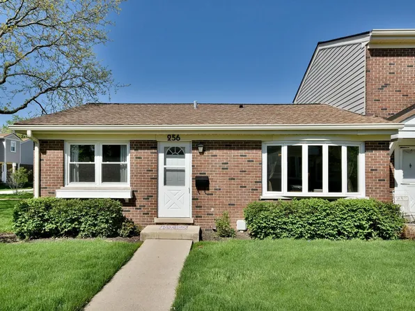 256 Bay St, Wood Dale, IL 60191
