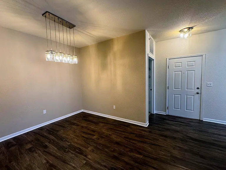 9557 W San Juan Cir #305 — Photo 14
