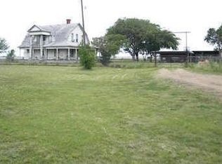 757 N Highway 77, Milford, TX 76670