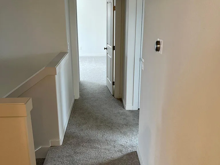 3921 Lynn St — Photo 12