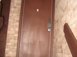 11611 Stoneview Sq, Reston, VA 20191