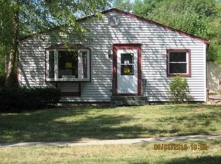 19543 W Cambridge Rd, Mundelein, IL 60060