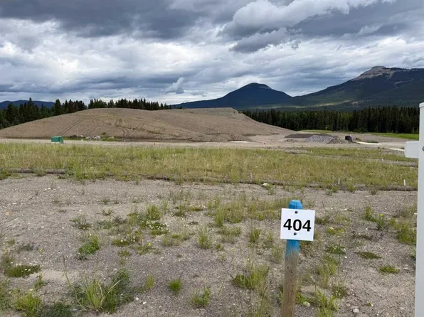 404 Lily Ave, Nordegg, AB T0M 2H0