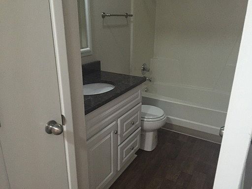 2nd image of 1806 Bennett Dr APT 4