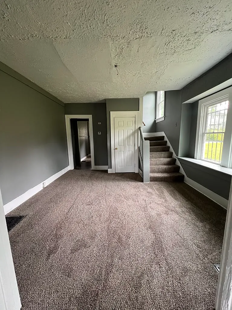 3 bed, 1250 sqft, $1,150 — Photo 4