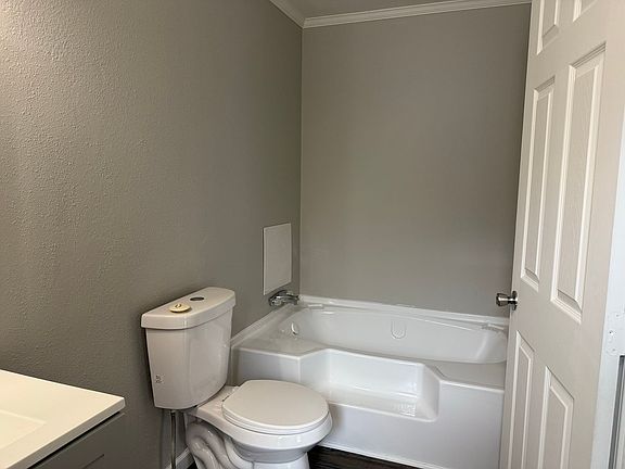 4th image of 15786 Clarke Springs Dr #15786C