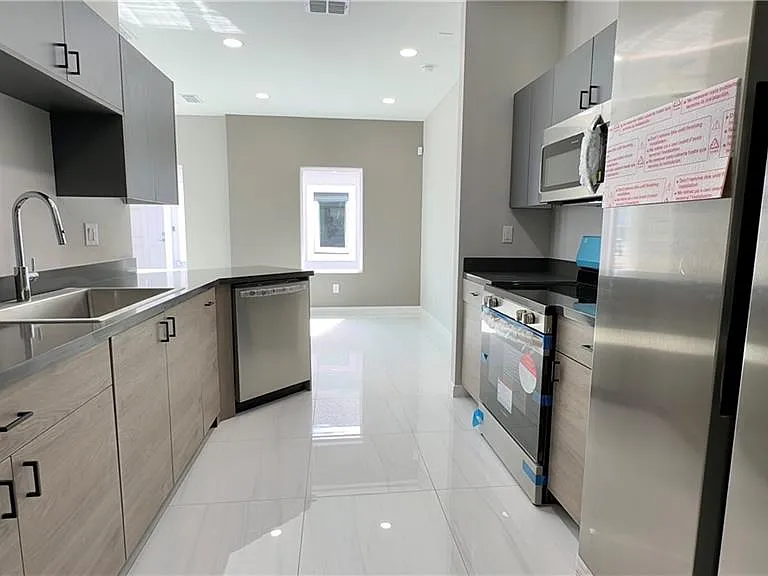 5605 Northwestern Ave #4 — Photo 11