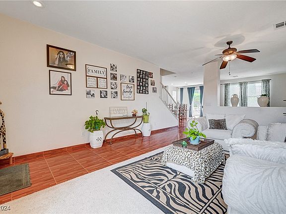 5th image of 533 Lacabana Beach Dr