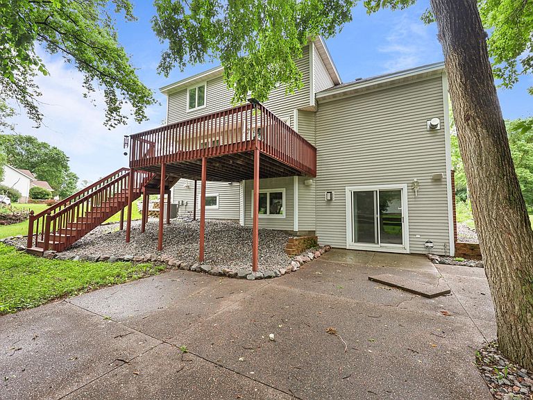 Listing photo 5
