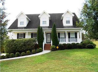 1010 Chariot Dr, Soddy Daisy, TN 37379