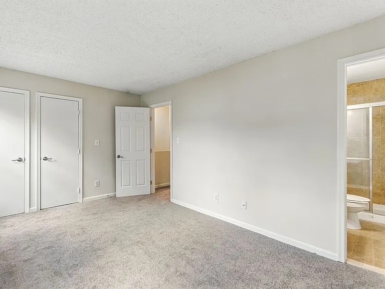 505 Knollwood Ct — Photo 20