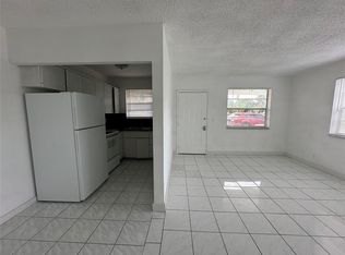 400 SE 9th Ct APT 1, Hallandale, FL 33009