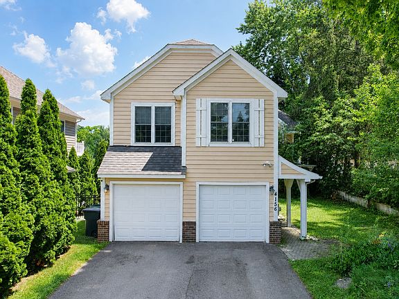 2nd image of 4156 Lamont Dr