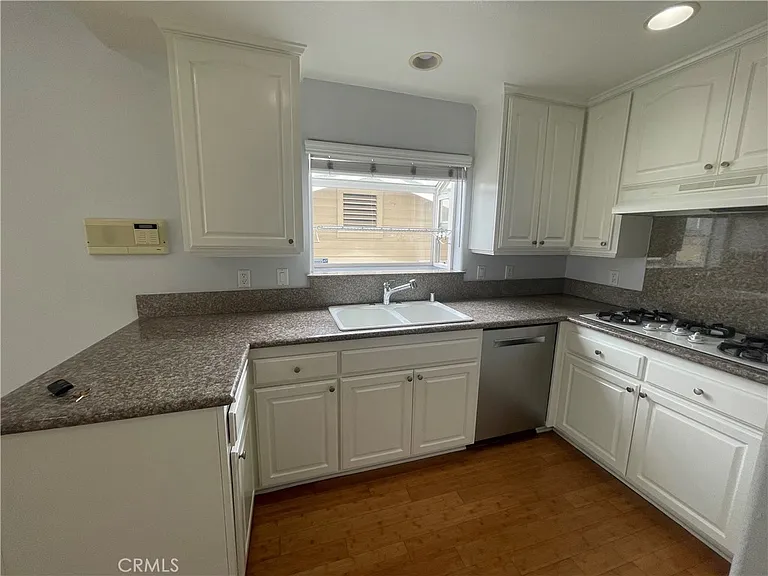 413 N Elena Ave #C — Photo 15