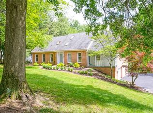 806 Fairview Rd, Pittsburgh, PA 15238