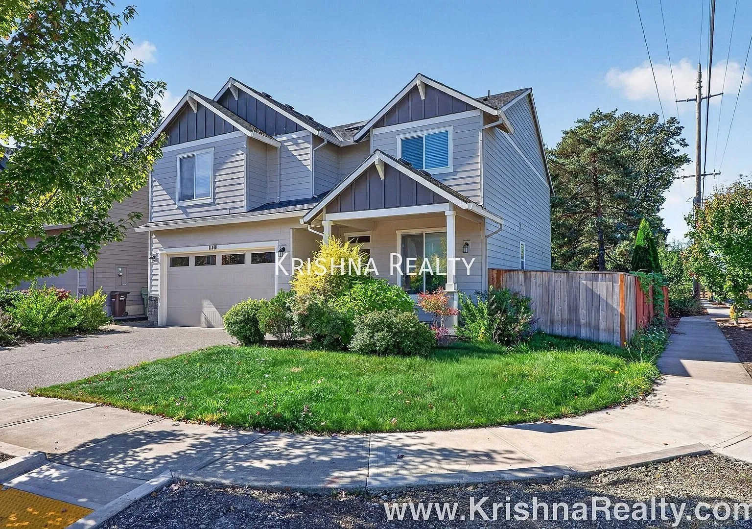 Beautiful 4-Bedroom | 3-Bathroom Single-Family Home | On a Spacious Corner Lot | Located in Charm... — Photo 2