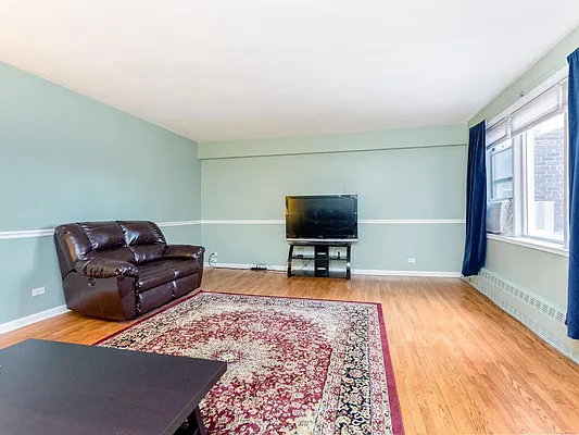 Sold by Re/Max In The City | media 20