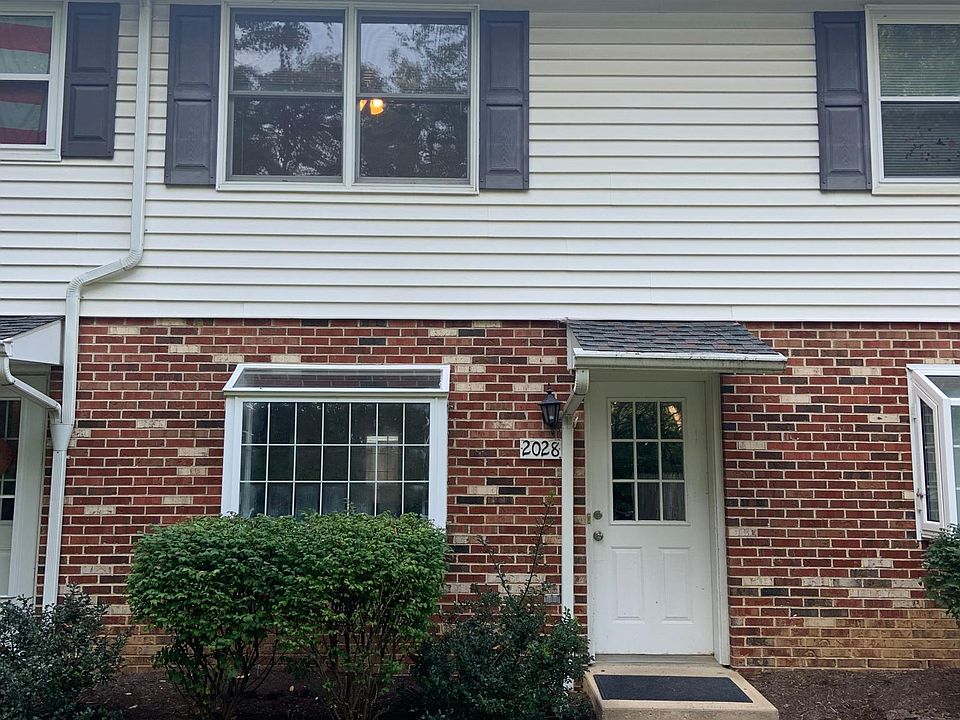 1st image of 2028 Mary Ellen Ln
