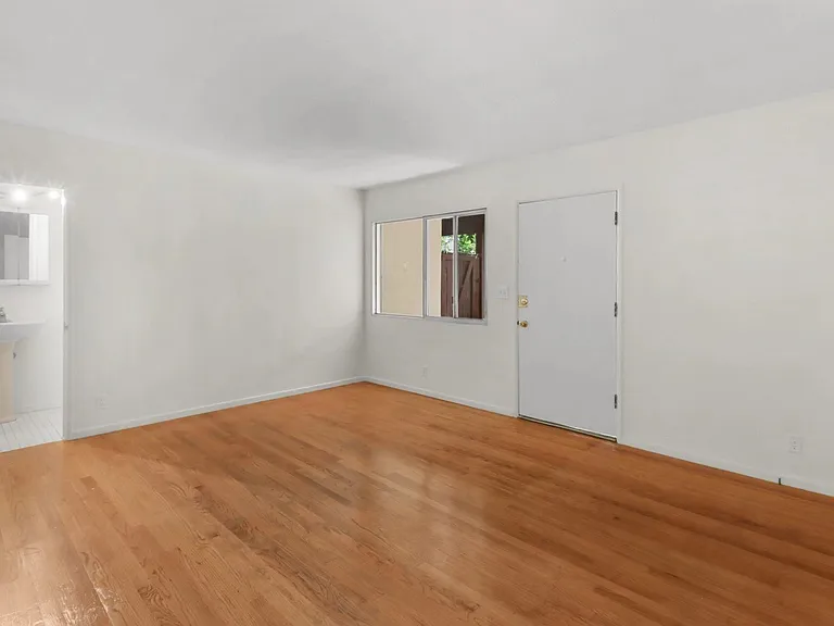 1444-1452 Colby Ave #1452-3 — Photo 3