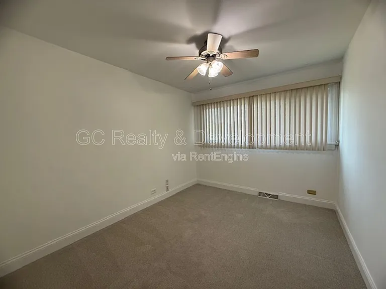 2N278 Prairie Ave — Photo 8