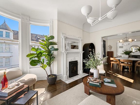 3rd image of 605 Waller St