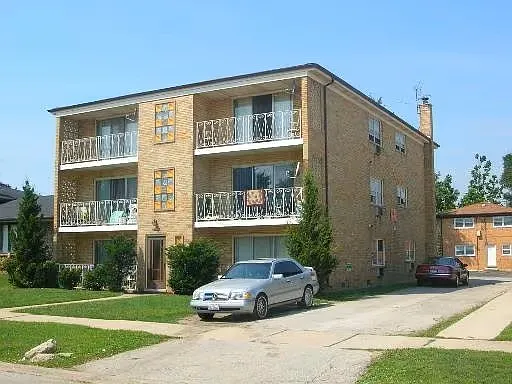 9516 S Kolin Ave #3S