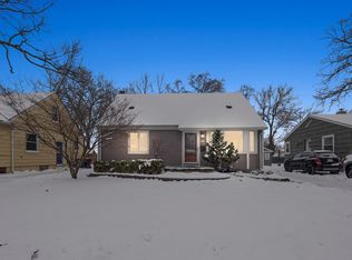 1002 Catalpa Dr, Royal Oak, MI