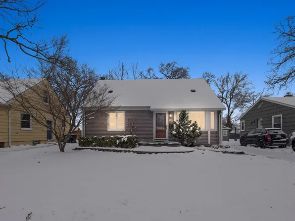1002 Catalpa Dr, Royal Oak, MI 48067