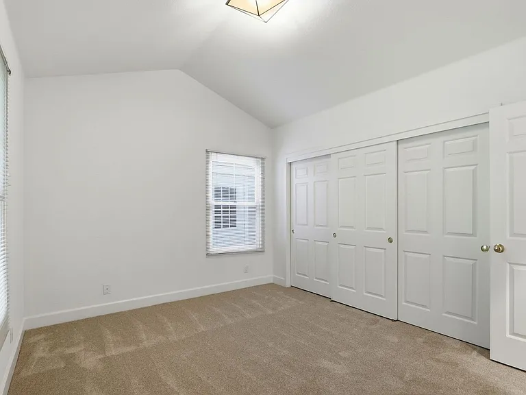 16073 Shannon Rd — Photo 20