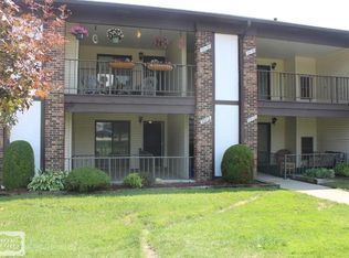 29718 Utica Rd, Roseville, MI 48066