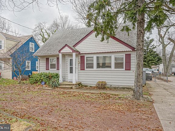 2nd image of 2643 Haddonfield Rd