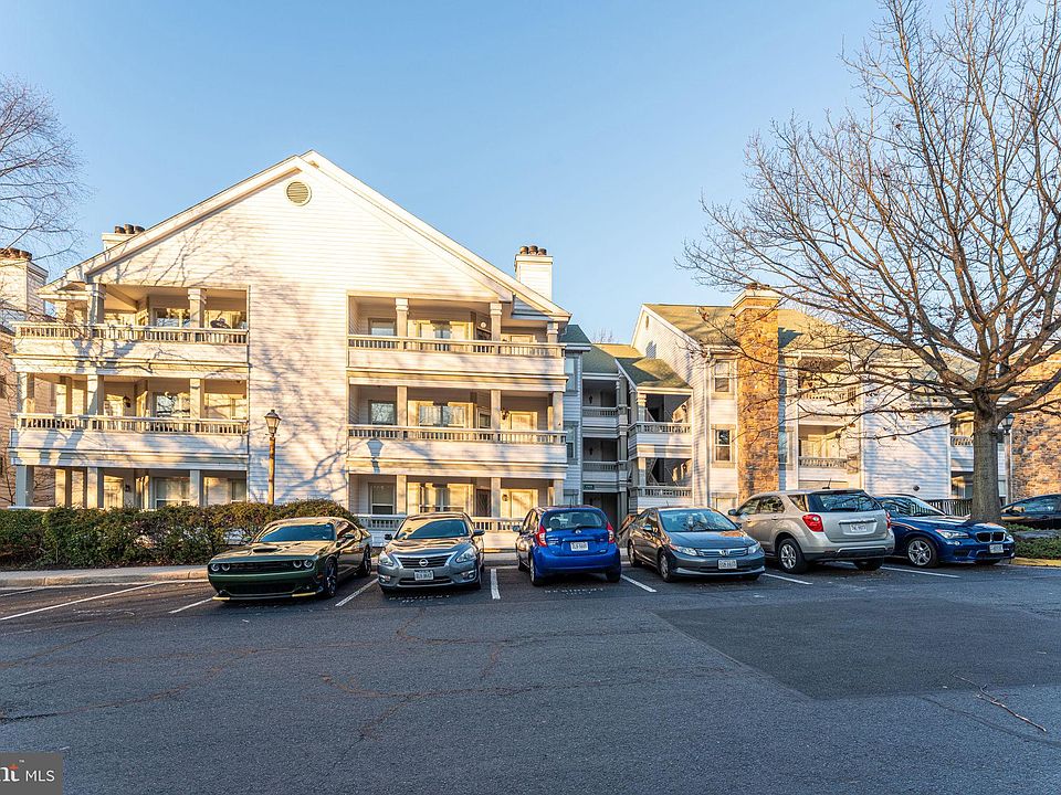 1st image of 4405 Sedgehurst Dr APT 203
