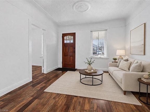 3rd image of 183 Paling Ave