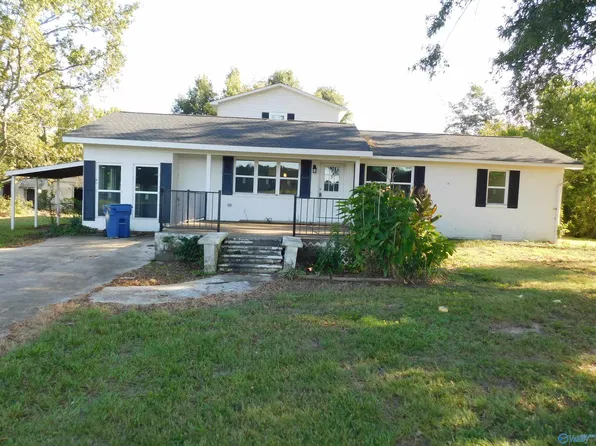 944 E Henderson Rd, Boaz, AL 35957